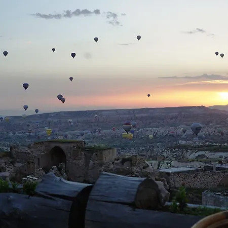 Hotel Takaev Cave House 2*