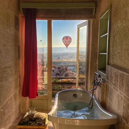 Hotel Takaev Cave House Üchisar