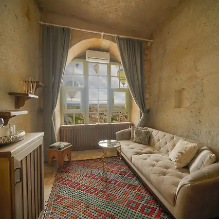 Takaev Cave House 2* Üchisar