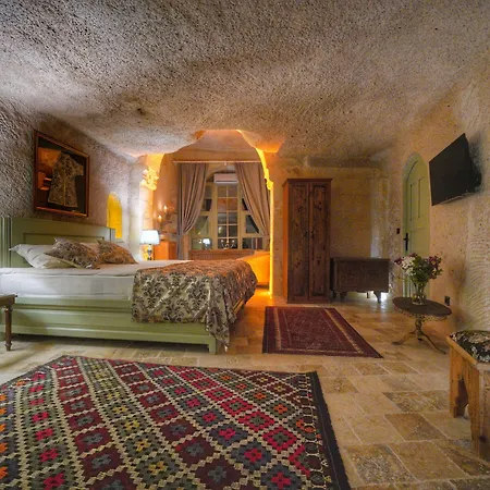 Hotel Takaev Cave House Üchisar