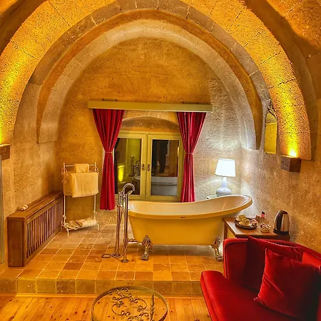 Takaev Cave House 2* Учисар