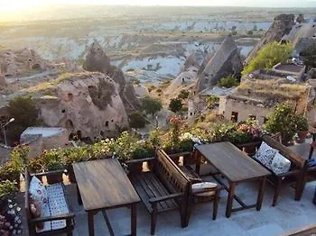 Takaev Cave House Uchisar