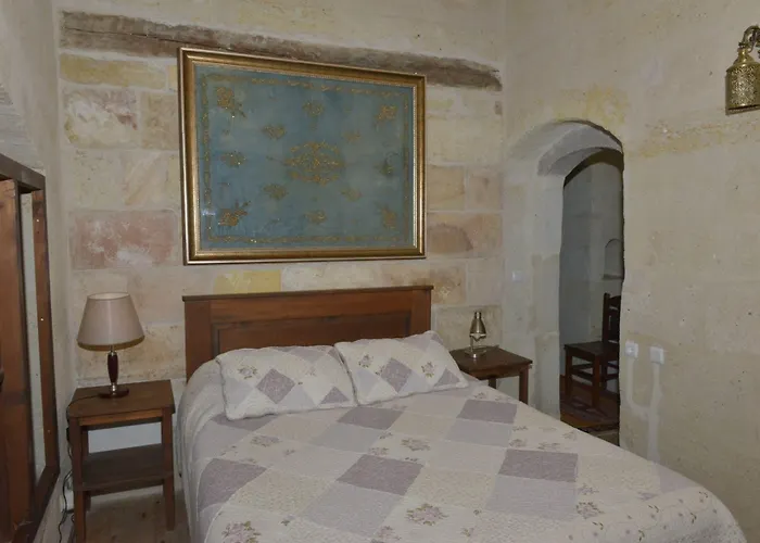 Takaev Cave House 2*